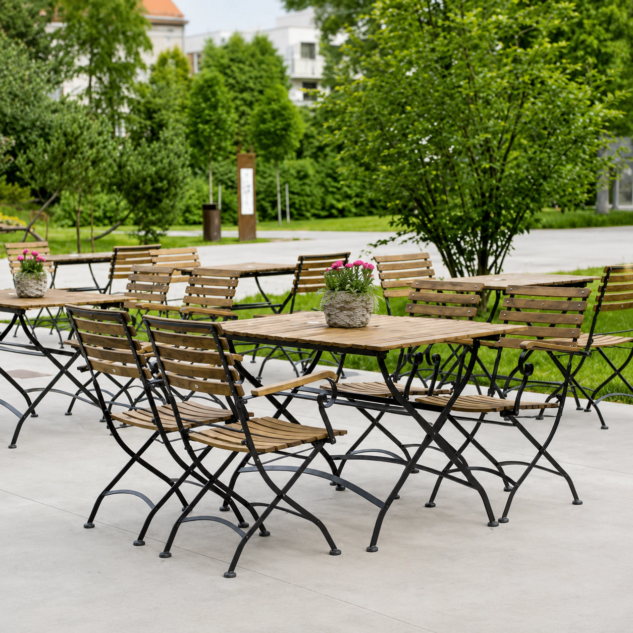 Dolní zahrada Galerie Café